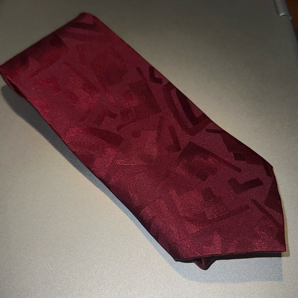 Elements Maroon 100% Polyester Tie, Clean.